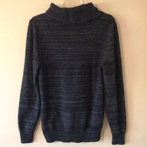 American Rag Sweater - Picture 4 of 4